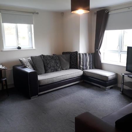 Pond View Apartment Airdrie Ngoại thất bức ảnh
