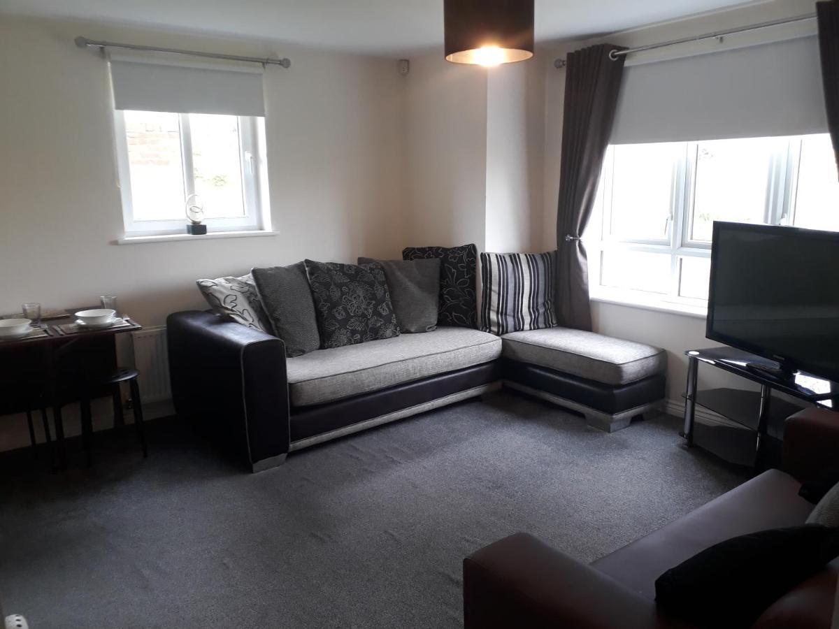 Pond View Apartment Airdrie Ngoại thất bức ảnh
