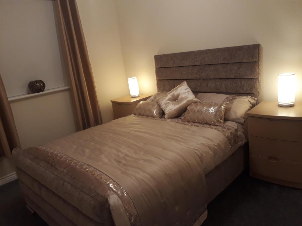 Pond View Apartment Airdrie Ngoại thất bức ảnh